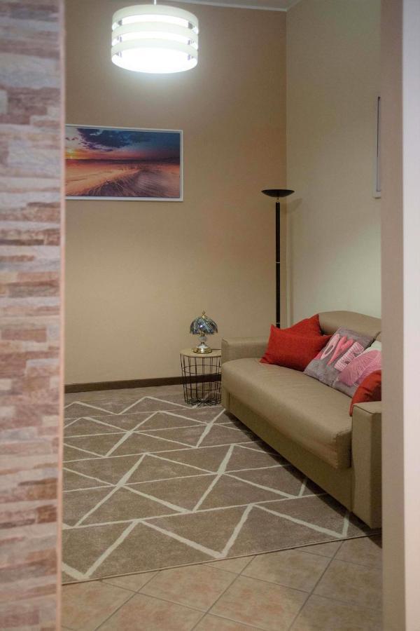 Appartamento Timeless Con Piscina E Tennis Valbrona Luaran gambar