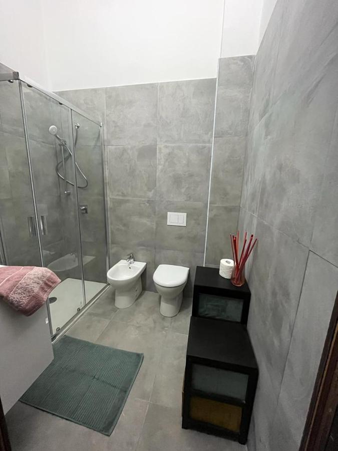 Appartamento Timeless Con Piscina E Tennis Valbrona Luaran gambar