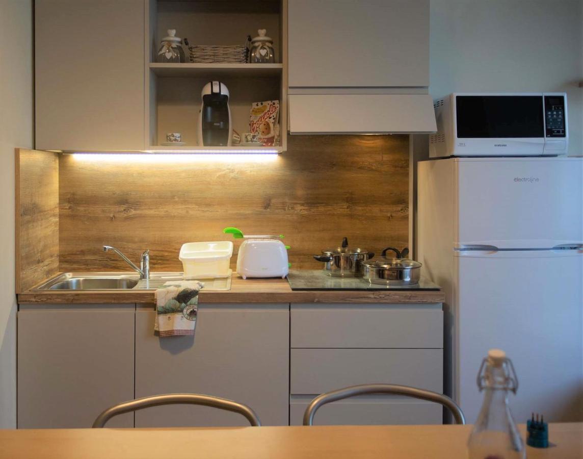 Appartamento Timeless Con Piscina E Tennis Valbrona Luaran gambar